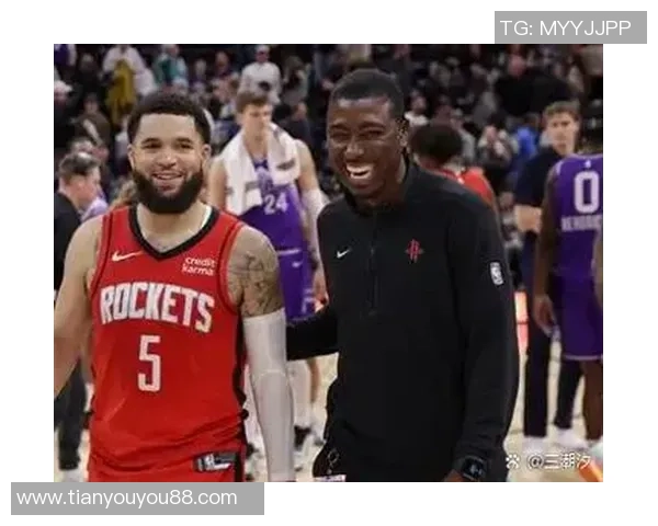 2012年NBA季后赛火箭与掘金第三场激战回顾与精彩瞬间分析