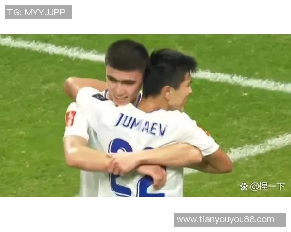 中国与印度男足激战正酣直播全程回顾与精彩瞬间分析