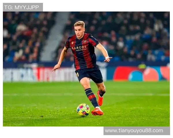 埃瓦尔主场迎战巴伦西亚双方争夺关键积分激战正酣 埃瓦尔主场迎战巴伦西亚双方争夺关键积分激战正酣