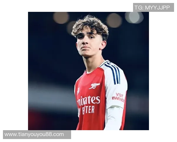 弗拉霍维奇：从天才少年到足坛新星的华丽转身与未来展望