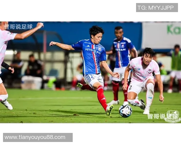 神户胜利与横滨水手1869的激烈对决展现足球魅力与团队精神