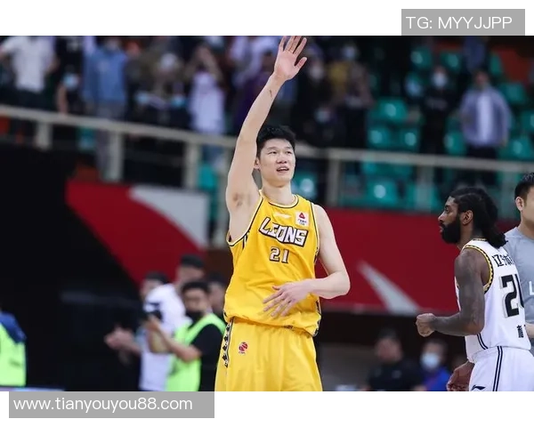 胡金秋的篮球之路：从青涩少年到CBA明星的成长历程与奋斗精神